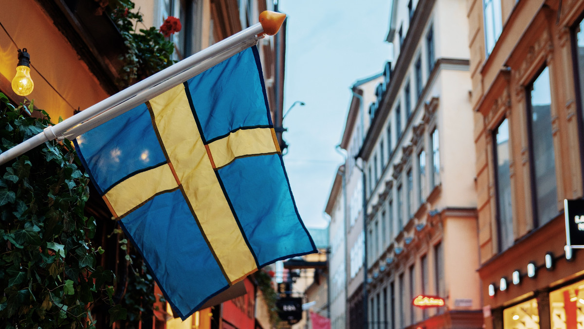 Szwecja jest członkiem Unii Europejskiej — taki zapis znajdzie się w szwedzkiej konstytucji. Parlament Riksdag wprowadził w środę do ustawy zasadniczej szereg zmian. To najpoważniejsza ingerencja w jej treść od 1974 r.
