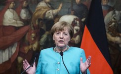 Niemcy: CSU grozi Merkel cofnięciem poparcia w kampanii wyborczej