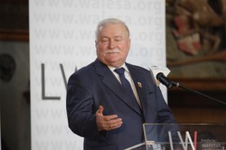 Wałęsa o legalizacji marihuany: Dlaczego nie walczymy z akoholem?