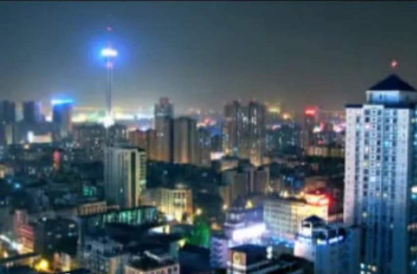 U ovom gradu bogati mogu da sebi priušte najveći luksuz: netipičnu porodicu sa dvoje, troje ili četvoro dece