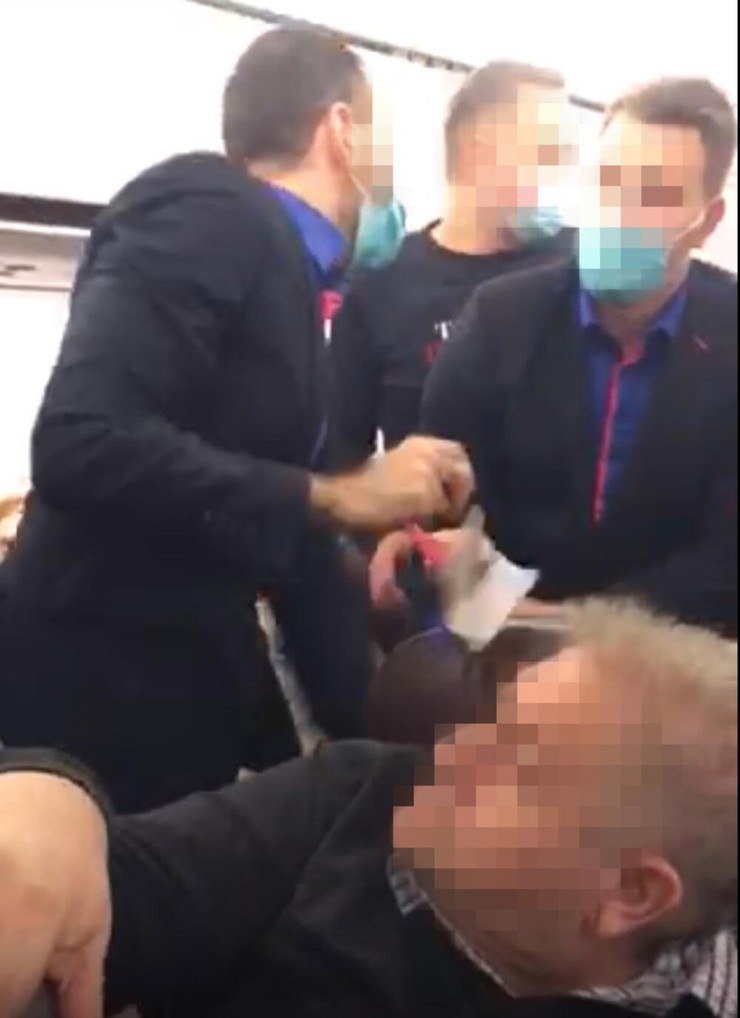 Drama u avionu