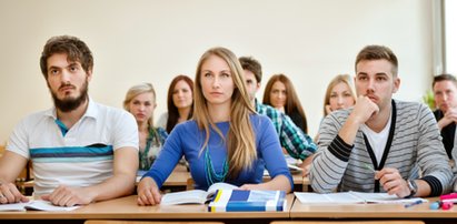 Wyciekły nowe zasady dla młodych ludzi. Tak mają się teraz ubierać. Czego zabronili?