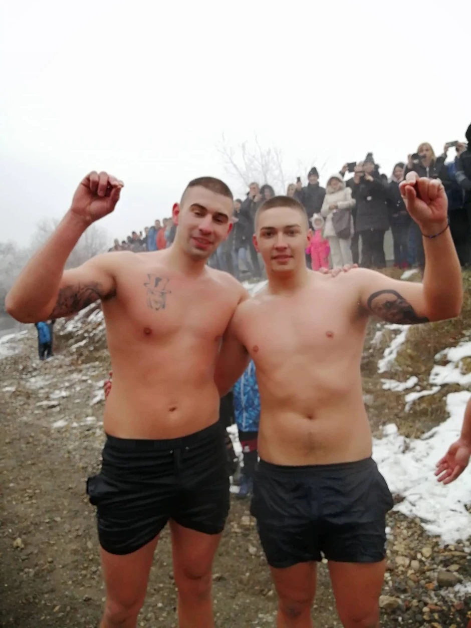 Aleksandar Tošić (desno)