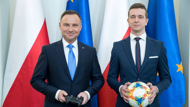 Kancelaria Prezydenta ujawniła trzech kolejnych zawodników reprezentacji w FIFA