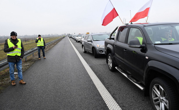 Kolejny protest rolników zakończony. Tym razem zablokowali S8