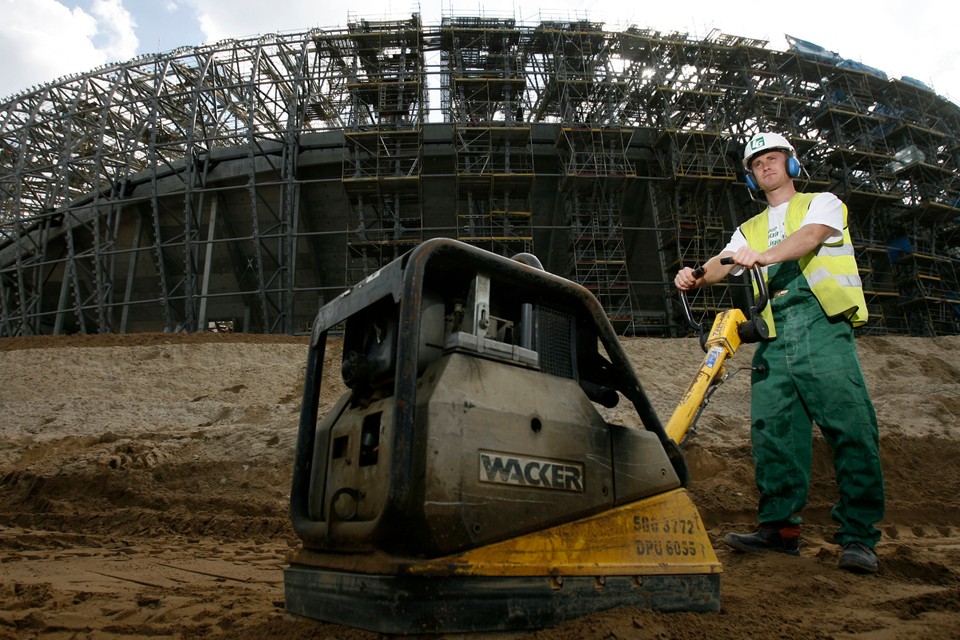 Piłkarze Lechii budują stadion na Euro