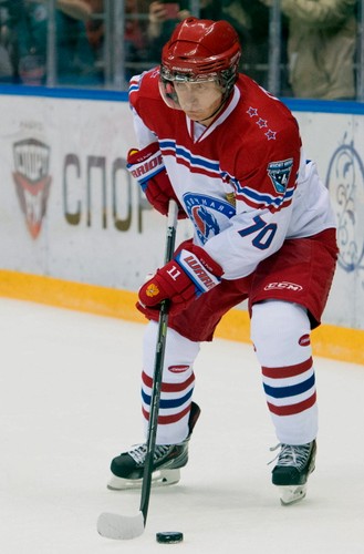 Władimir Putin strzelił 8 goli w meczu z byłymi gwiazdami NHL