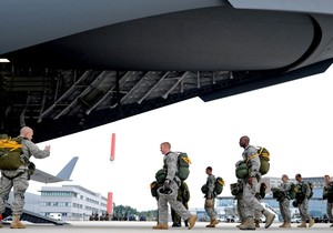 Američka vojska u vazduhoplovnoj bazi Ramštajn u Nemačkoj, ilustracija