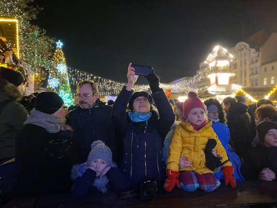 uroczyste rozświetlenie choinki na Placu Wolności w Poznaniu fot. Codzienny Poznań