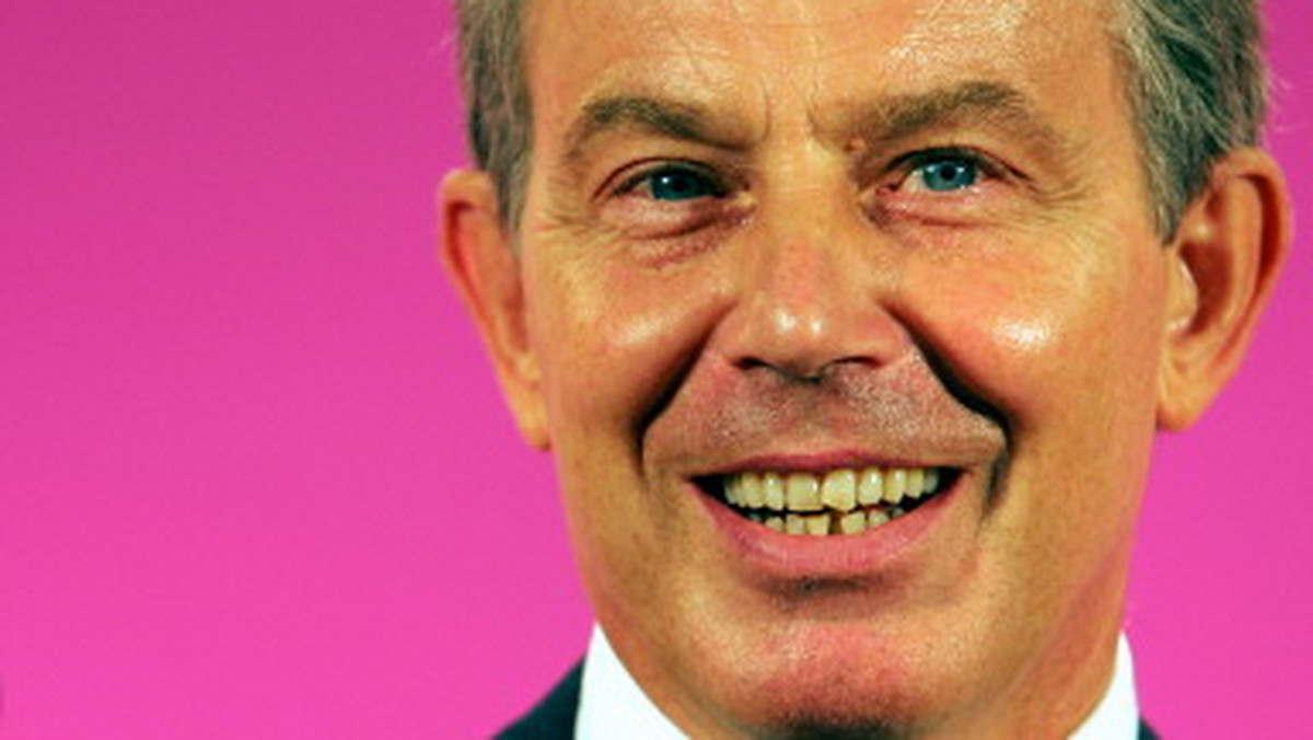 Były premier Wielkiej Brytanii Tony Blair ujawnił tajemnicę dotyczącą zamiłowania do alkoholu - poinformował serwis telegrapf.co.uk.  - Nie używałem dużo alkoholu, zawsze myślałem, że panuję nad tym - informuje na łamach swojego pamiętnika Blair.