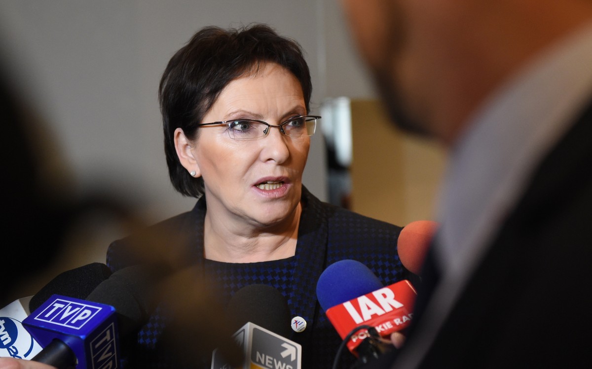 Rząd Ewy Kopacz przygotowuje strategię negocjacyjną przed szczytem klimatycznym. PAP/Radek Pietruszka