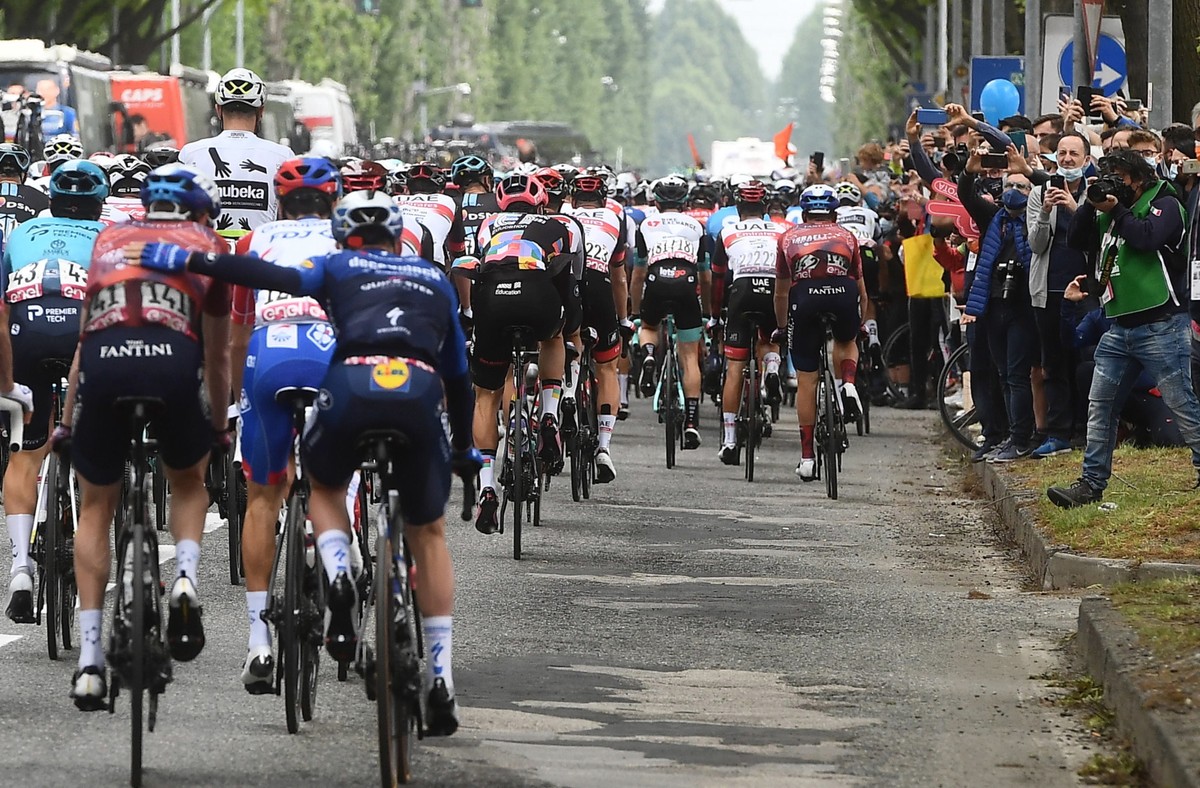 Start do 2. etapu Giro d'Italia