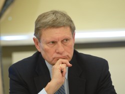 Balcerowicz straszy Grecją i bije w pomysły Rostowskiego