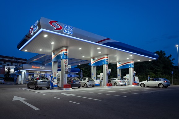 VELIКA AКCIJA ZA VOZAČE Na svim NIS pumpama popust od 10 dinara po litru goriva