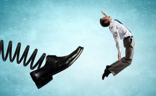 Odprawa i odszkodowanie: Oto prawa osoby zwalnianej z pracy