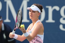 Agnieszka Radwańska zagrała z najstarszym tenisistą na świecie