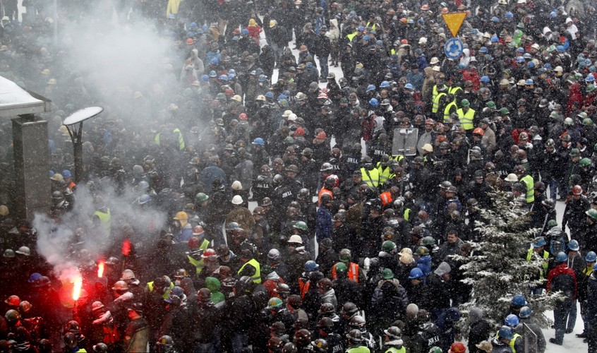 Strajk przed siedzibą JSW