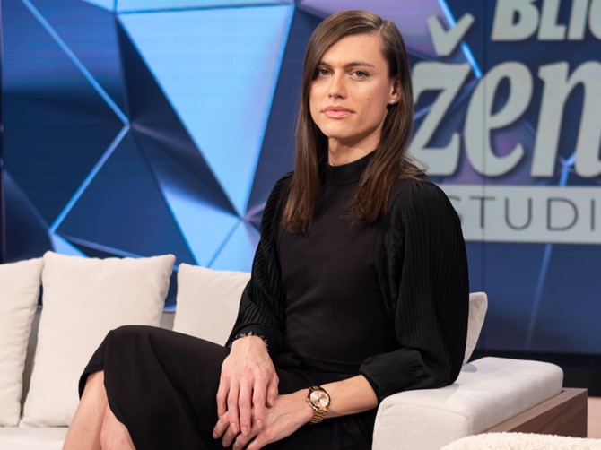 Blic žena studio: Alina Juhart rođena je kao muškarac, danas živi kao žena
