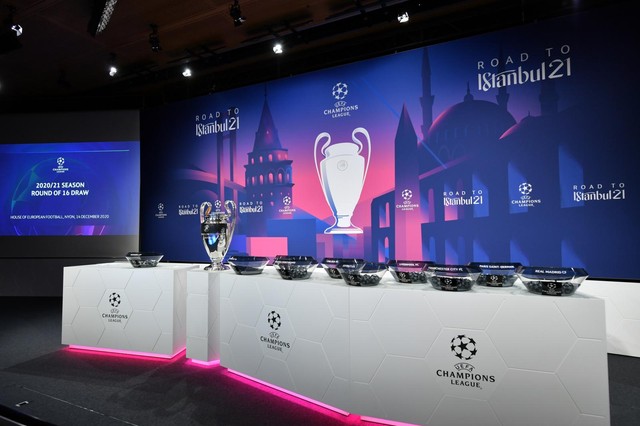 Scena u sedištu UEFA u Nionu gde je obavljen žreb za osminu finala Lige šampiona