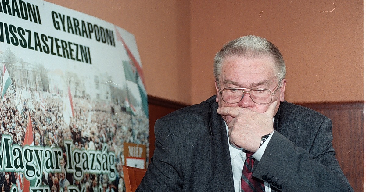Szobrot állítanak Csurka Istvánnak