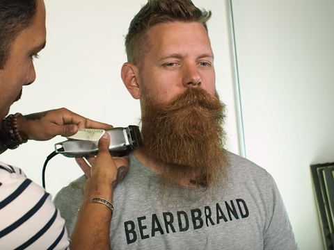 Watch This Guy Shave Off His Entire Beard for the First Time in 8 Years ...