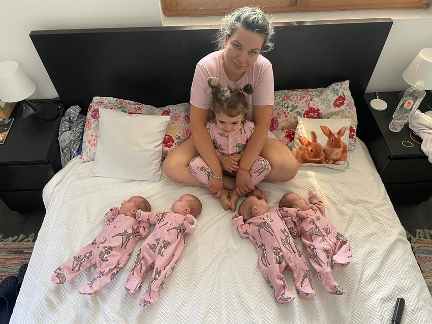 Marija Gaćeša sa ćerkama