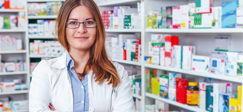 Podwyżki dla farmaceutów od 1 lipca 2025 r. Nawet 10,5 tys. zł brutto minimalnej pensji