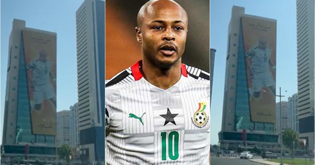 Panneau d’affichage géant montrant la photo d’André Ayew installé au Qatar avant la Coupe du monde