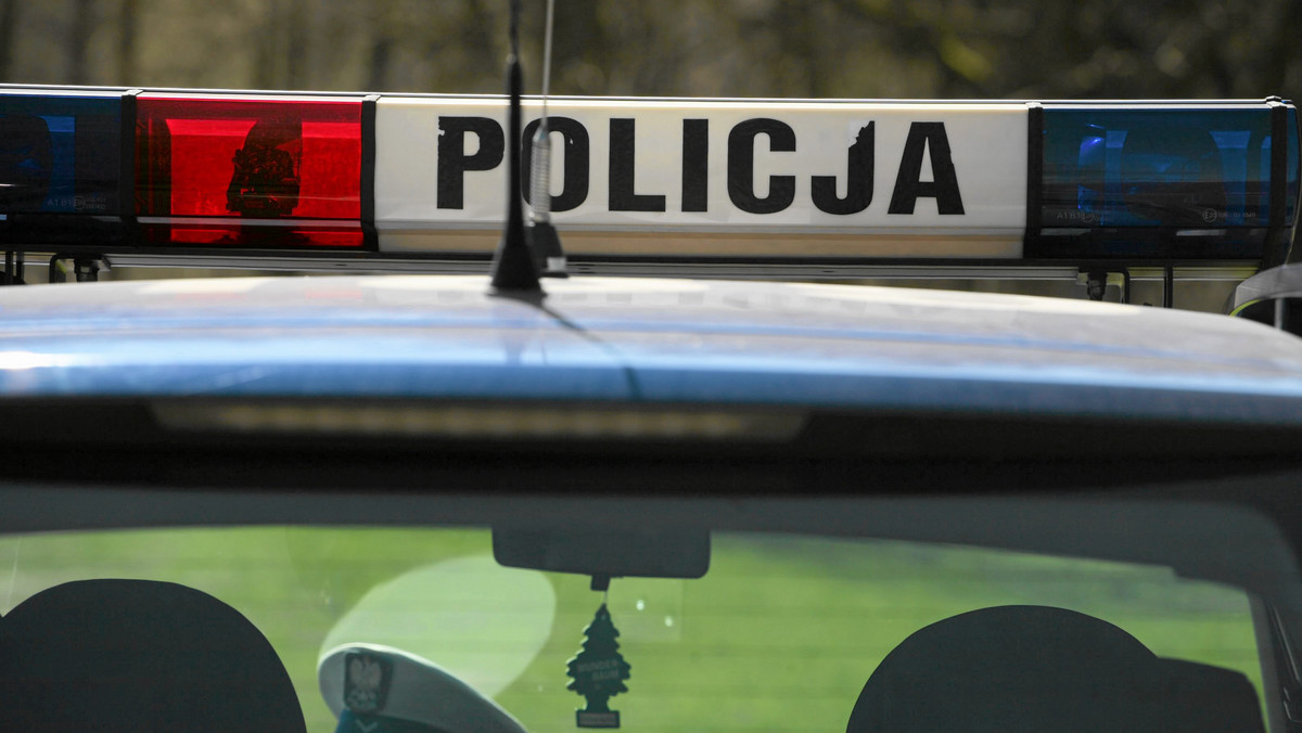 Policja zatrzymała dwie osoby w związku ze śmiercią młodego mężczyzny, którego zwłoki znaleziono na Azorach w Krakowie - informuje Radio Kraków.