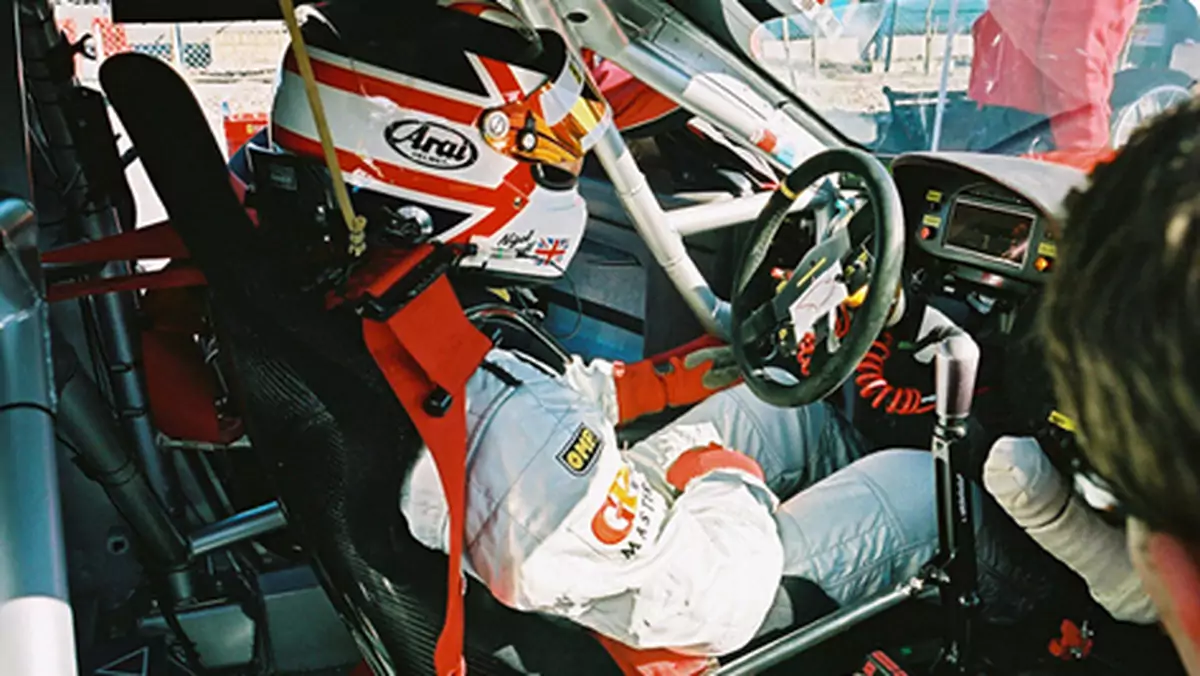 Mansell wraca za kierownicę