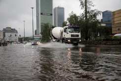 Setki interwencji strażaków, zalane domy i ulice. NAWAŁNICE nad Polską [WIDEO]