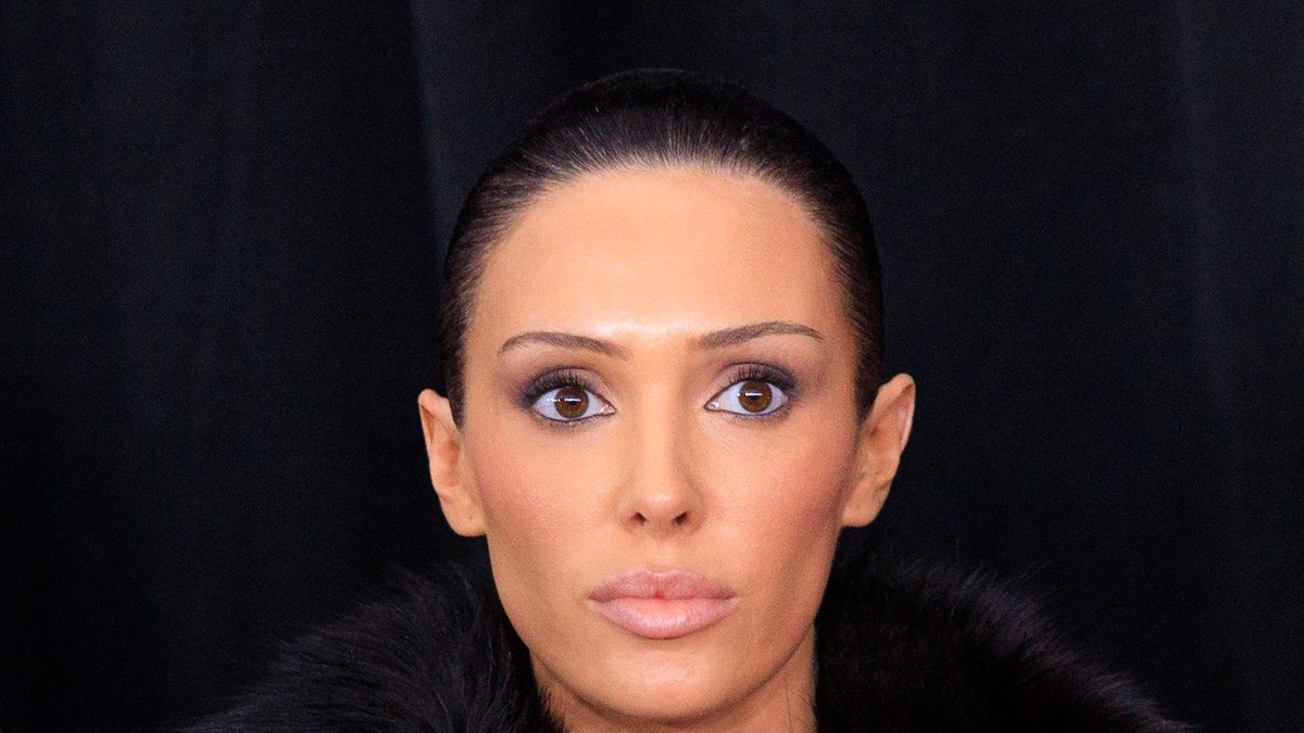 Novi šok: Bjanka Sensori u trikou bez grudnjaka - odeća je bila premala za njene  obline