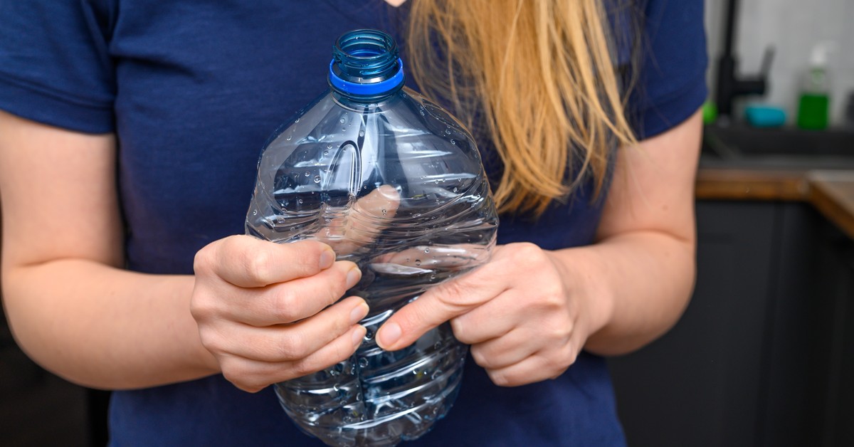 Od 5 listopada Polacy noszą tam całe torby butelek do zwrotu. Ta sieć handlowa oferuje najwięcej