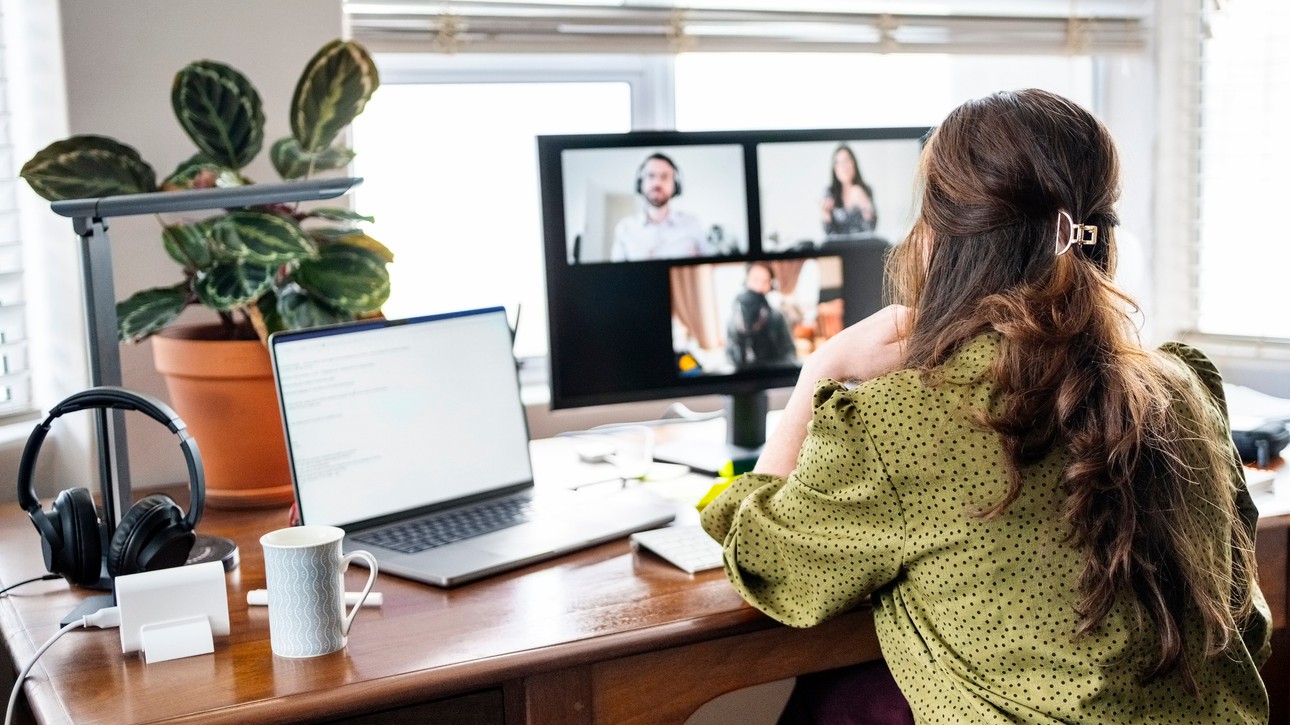 Zamestnanci budú pod drobnohľadom. (ilustračné foto)