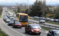 Korki na Zakopiance. Powrót z długiego weekendu potrwa znacznie dłużej
