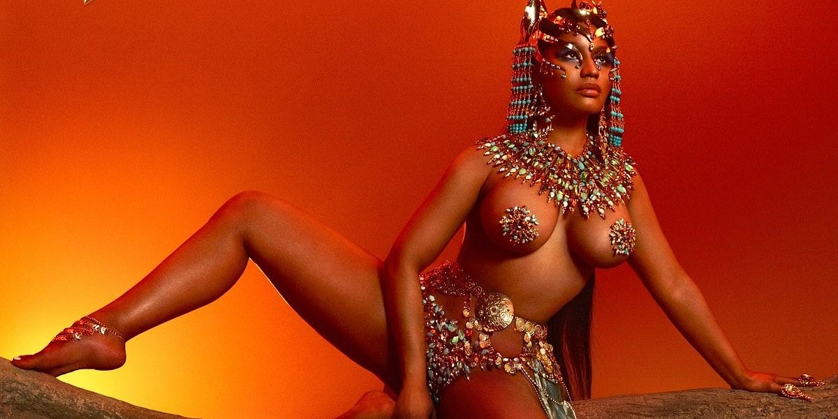 Roznegliżowana Nicki Minaj w futurystycznym klipie do "Hard White". Zobacz TELEDYSK