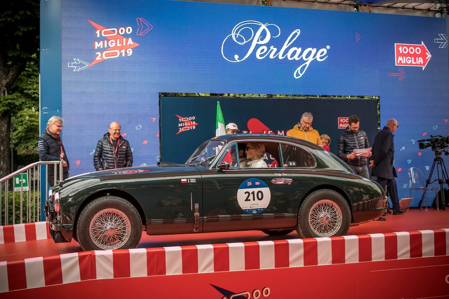 Aston Martin DB2 Vantage Teamu Perlage na starcie Mille Miglia 2019