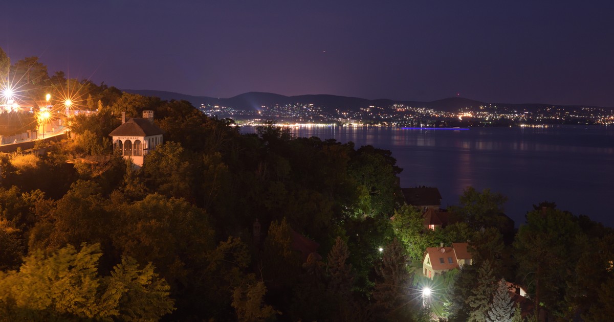 Adventi csoda a vízen: lenyűgöző látvány fogadta a Balaton déli partján az arra járókat - fotók