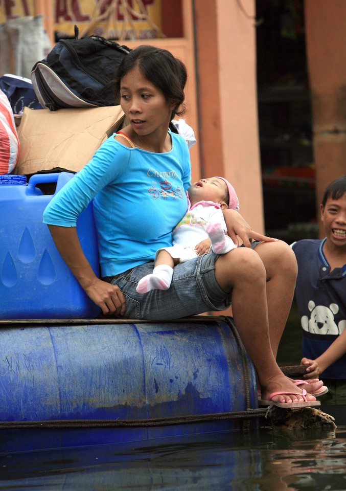 PHILIPPINES TYPHOON PARMA PREPARATION