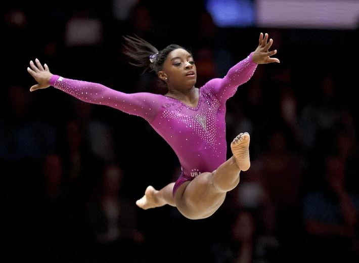 3. Simone Biles (gimnastyka)