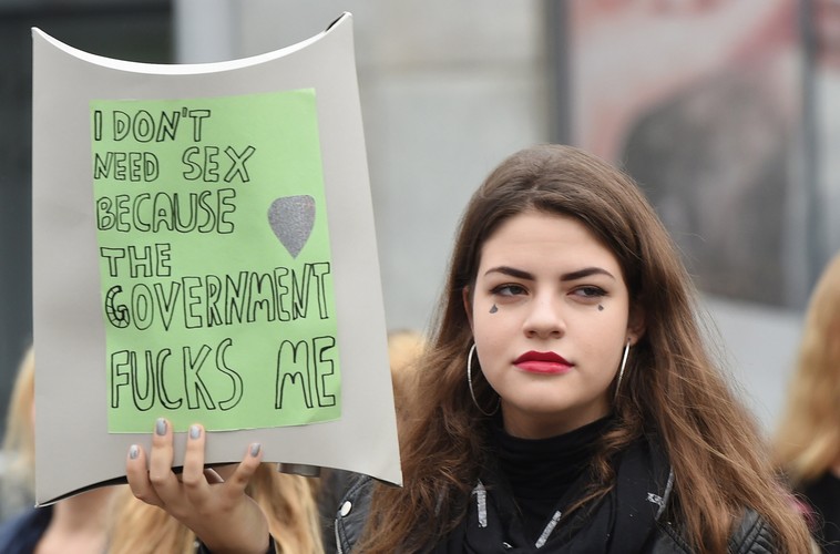 Odczytano też apel Kongresu Kobiet do prezydenta Andrzeja Dudy. 
