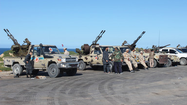 Siły samozwańczej Libijskiej Armii Narodowej przeprowadziły nalot na Trypolis