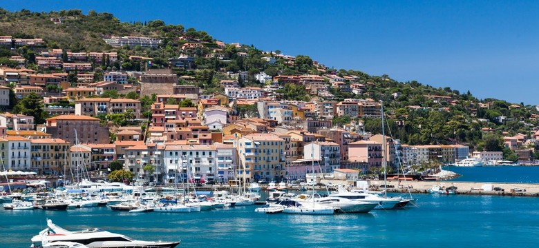 Turysta ukarany grzywną 250 euro. Chodził z nagim torsem po włoskim Agropoli