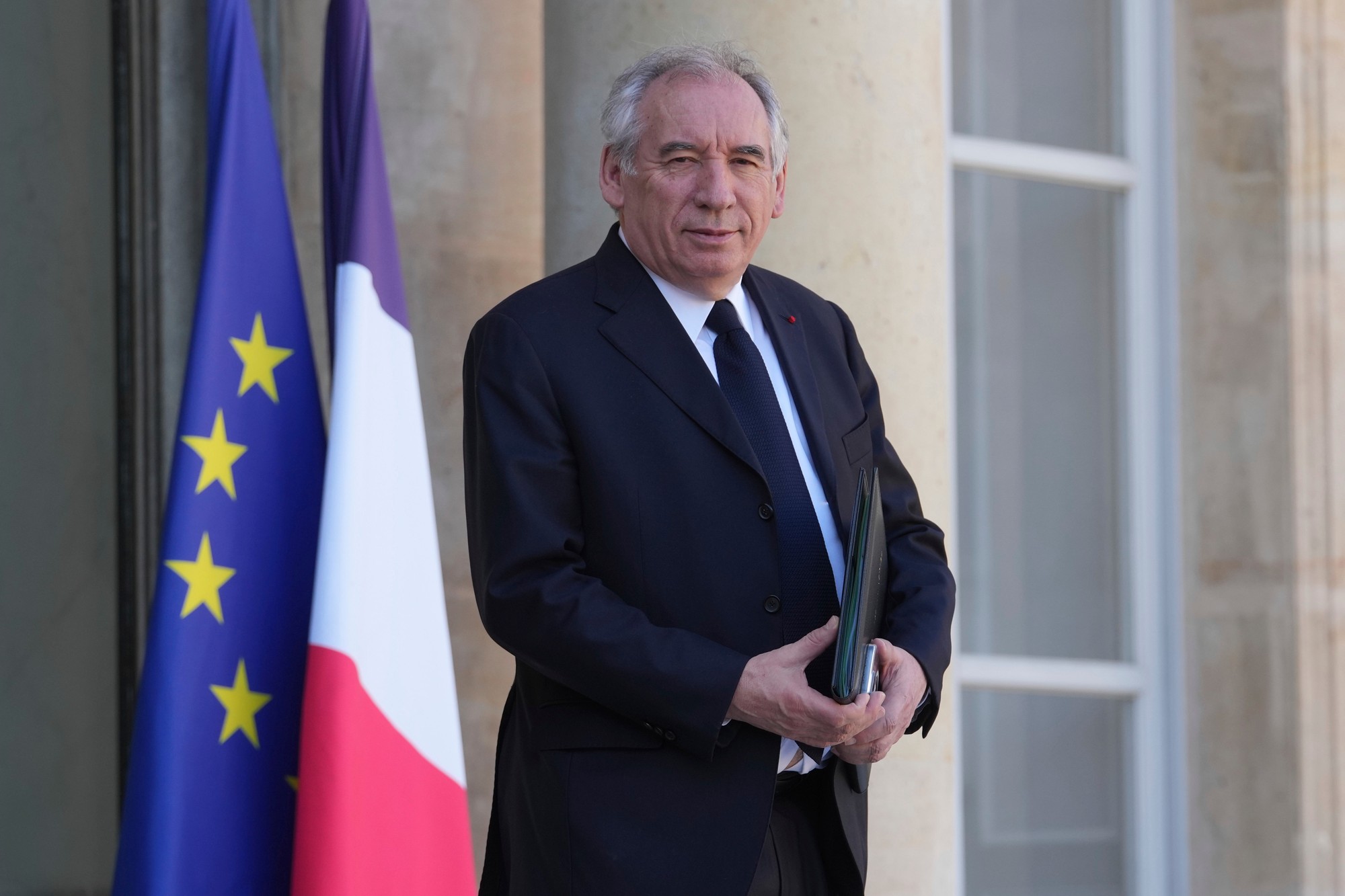 Francúzska vláda vedená premiérom Francoisom Bayrouom v hlasovaní o dôvere  nezískala v parlamente potrebnú podporu.