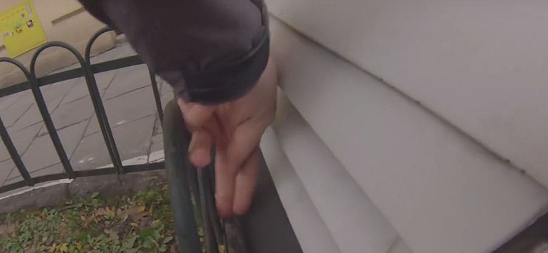 Mistrz parkowania zadziwia świat. Tak to się robi w Polsce! Zobacz WIDEO