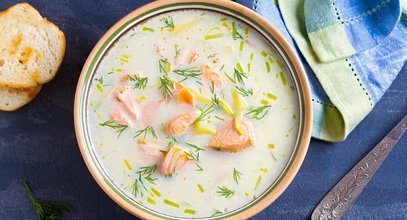 Lohikeitto, czyli fińska zupa z łososia, jest delikatna i kremowa. Zrobisz ją w 15 minut
