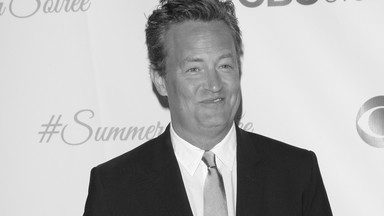 Matthew Perry przed śmiercią poddał się zabiegowi. Podano przyczynę zgonu aktora