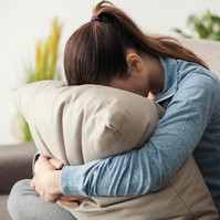 Így növelik bennünk a szorongást a sorozatos rendkívüli helyzetek