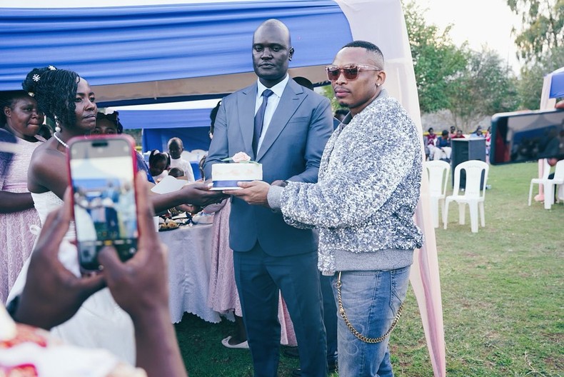 Otile Brown at his bodyguard's wedding