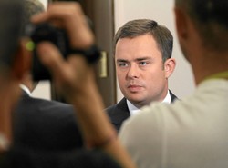 CBA doniosło na posła. Hofman zawiesza członkostwo w PiS